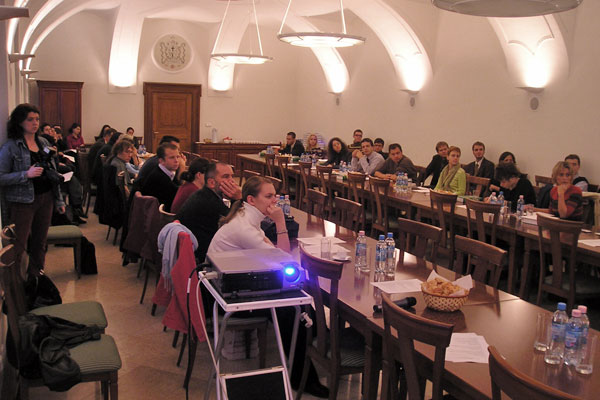 Fideszvalóság. Conference on 14 October 2005. Eager attention. Fideszvalóság. Conference on 14 October 2005. Eager attention.